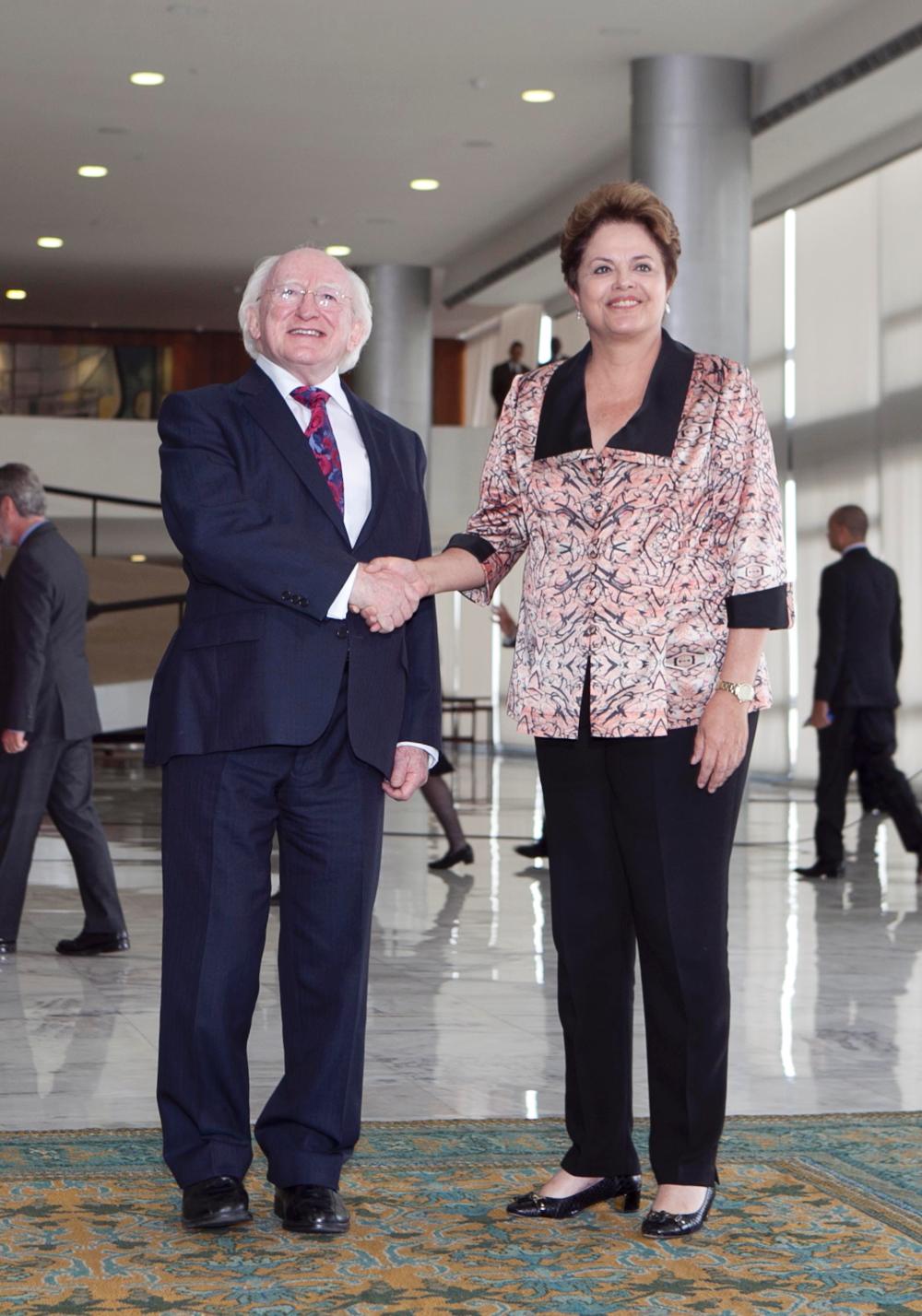 President arriving at the Office of Brazilian President H.E Dilma Rousseff